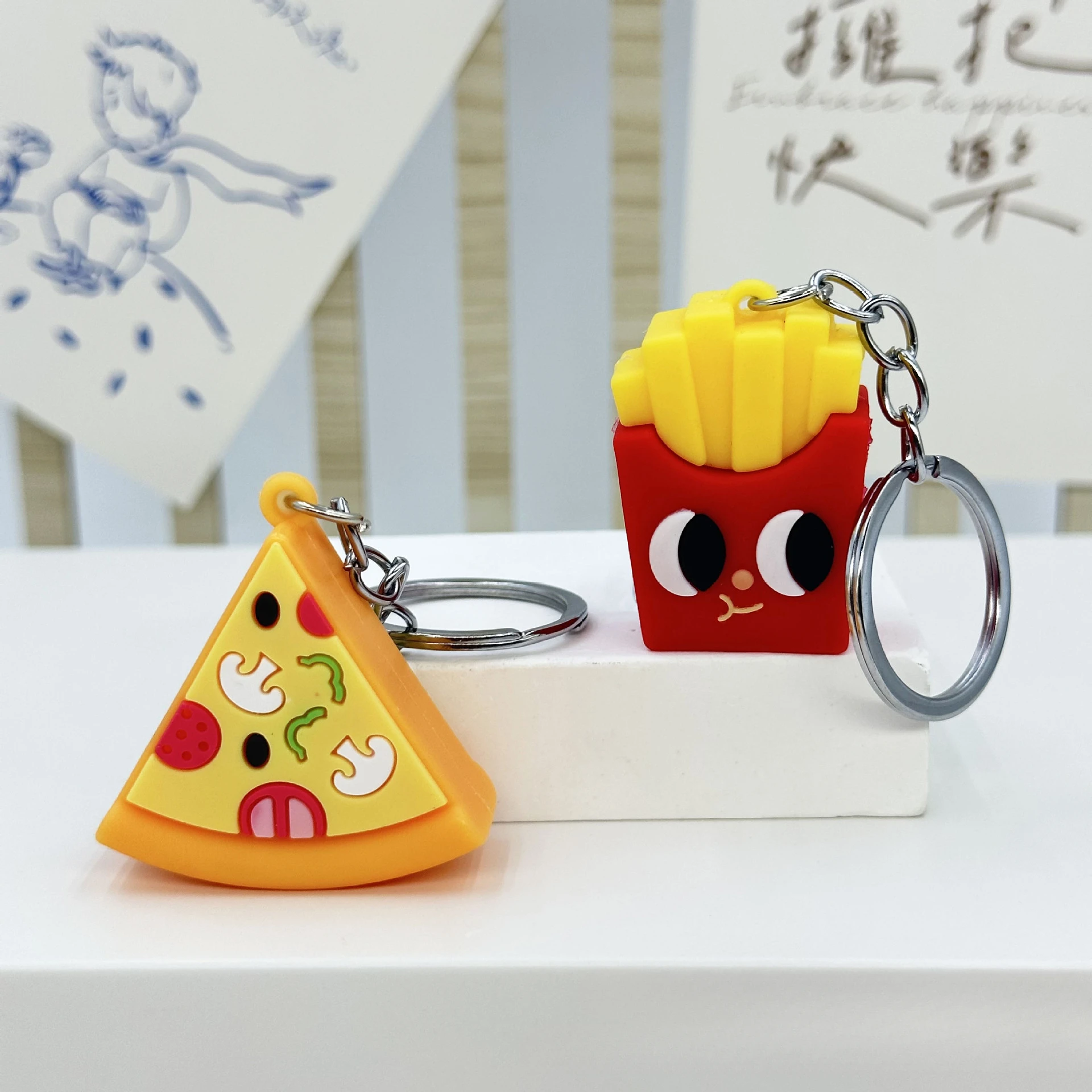 Car Keyring Creative Simulation Real Keychain Pendant, Burger Fries Pizza Hot Dog Car Key Pendant Car Keychain Accessories Adorn