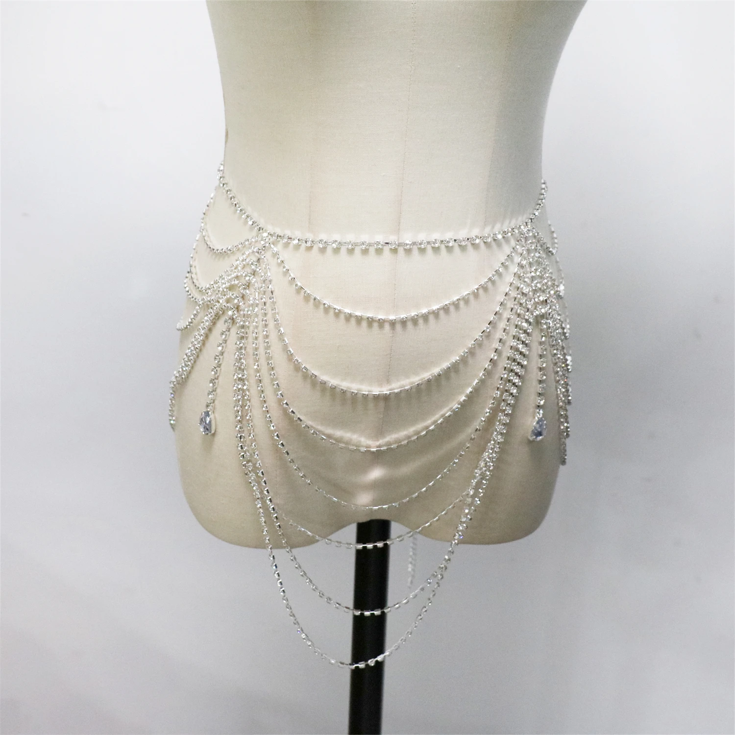 Neuer Damen-Gürtel mit mehrschichtigem Quastenanhänger, eleganter und sexy Bikini-Party-Gürtel, Accessoires, Körperschmuck – Detail 2