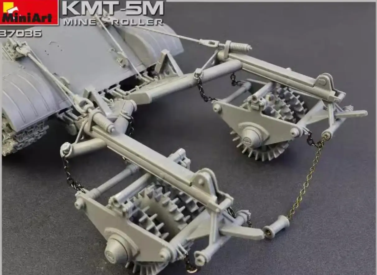 MINIART 37036 1/35 Scale KMT-5M Mine-Roller