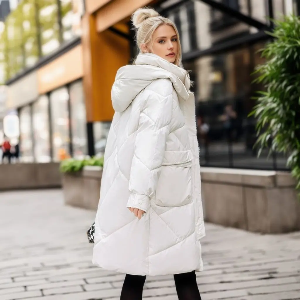 เสื้อแจ็คเก็ตผ้าฝ้ายบุสำหรับผู้หญิง ความยาวปานกลาง คลุมเข่า สไตล์เกาหลี พร้อมหมวกถอดได้ แบบเรียบง่าย มีสินค้าพร้อมส่ง