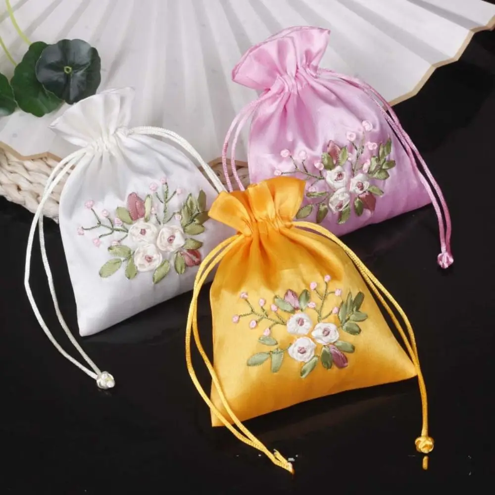 Candy Bag Embroidery Flower Drawstring Bag for Filled Fragrant Herbs Small Pouch Cloth Storage Bag Bucket Bag Gift Bag