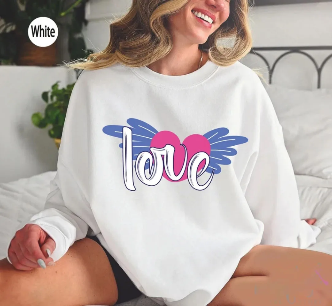 Love Heart Valentines Day Sweatshirt Pink Kawaii Leopard Xoxo Tee Minimalist Love Sweetheart Pullover Preppy Cute Lovers Shirt