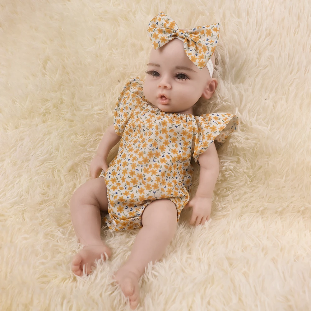 

Lifelike Full Body Solid Silicone Reborn Doll Soft Newborn Open Eyes Girl Baby 47cm 3kg With Bones Can Drinking Water for Gift