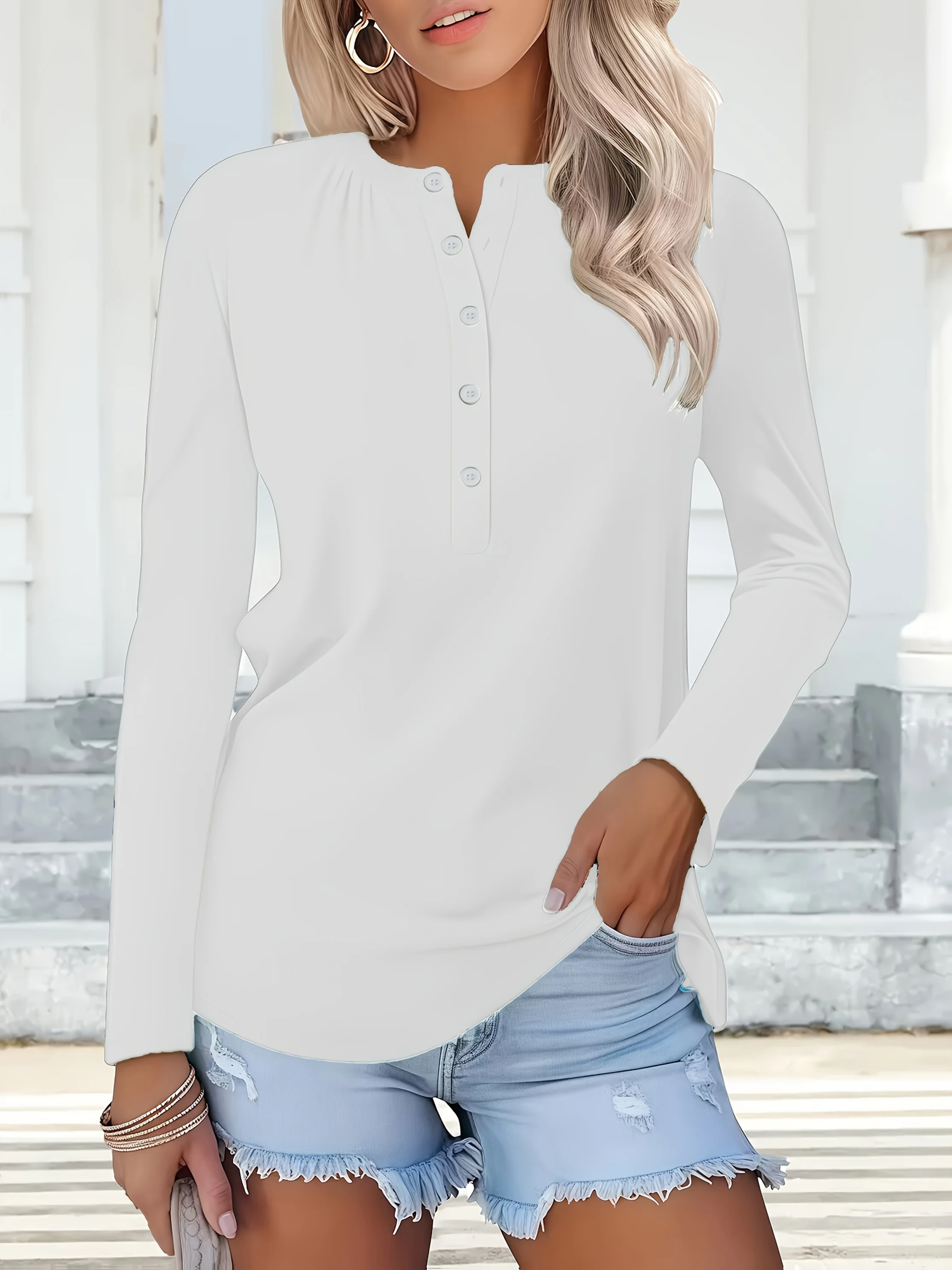 

Elegant Solid Color Plus Size T-Shirt: Autumn Women's Long Sleeve Top with Button Detail & Comfort Fit