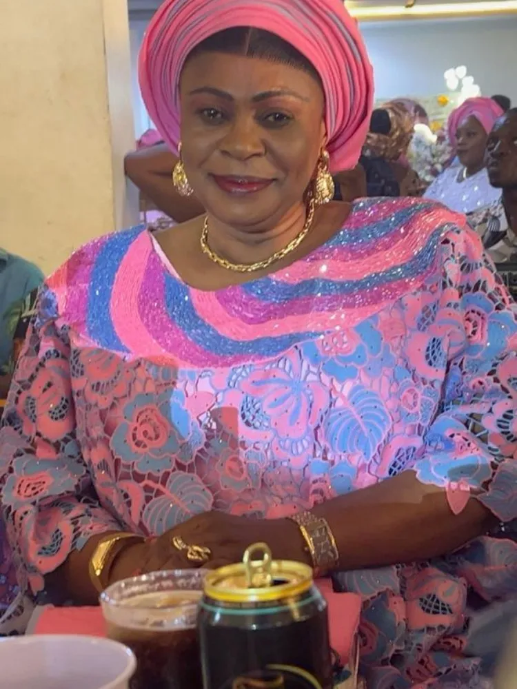 

Африканское кружево гипюр, 5 ярдов, 2026, высококачественная мягкая нигерийская кружевная ткань для пошива свадебных платьев