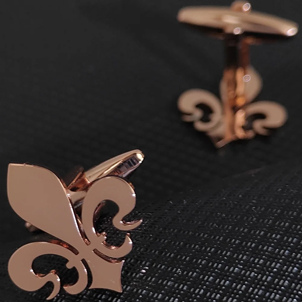 2025New - 18K gold-plated stainless steel cufflinks: Fleur-de-lis Design, fashion lapel pin, gift for friends