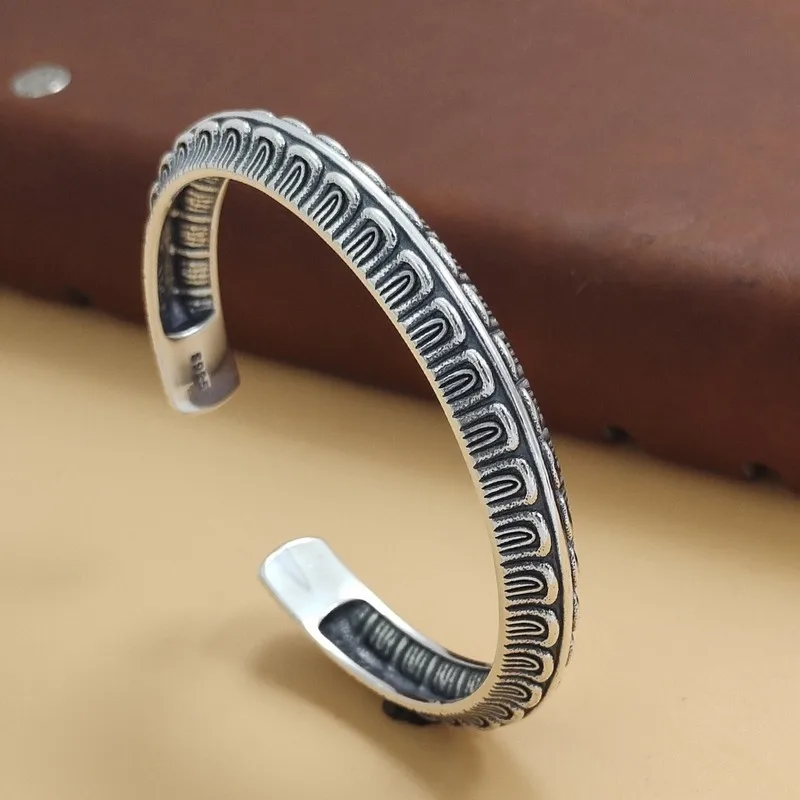S925 Sterling Silver Geometric Bracelet With A Smooth Quadrilateral Surface And Elegant Pattern, Accessory