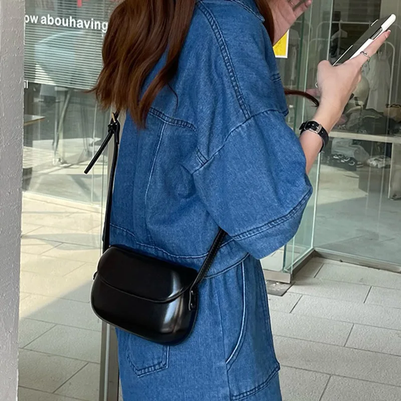 

Новая женская сумка-седло в корейском ретро-стиле 2026 года, универсальная мини-сумка для телефона, модная женская сумка через плечо в стиле Ins Simplicity, красная