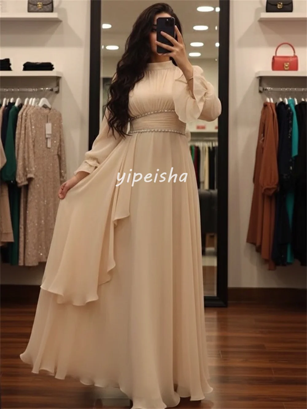 Eleganckie, szyfonowe sukienki wieczorowe z plisami, drapowanym szarfem, zdobione cyrkoniami, o kroju litery A, z wysokim kołnierzem, dostępne różne rozmiary, modne.