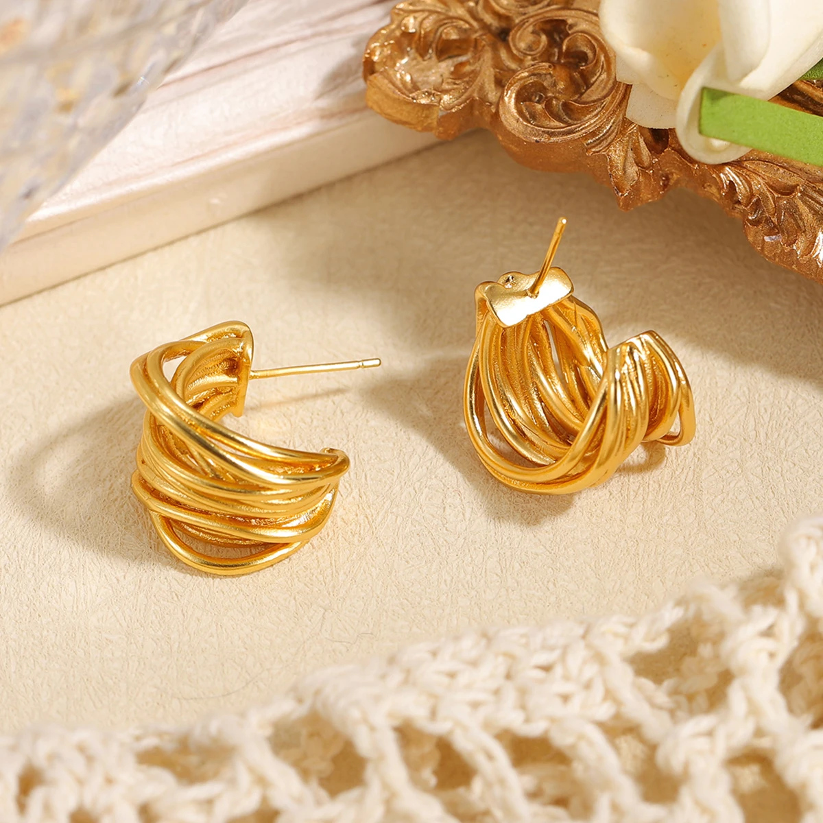 Trendy Gold Plated Multi-Layered C-Shape Hoop Earrings for Women Geometric Twisted Wire Statement Stud Earrings
