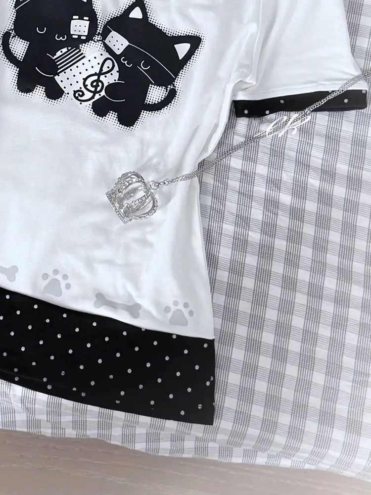 Sweet and cool black and white cat animal print one shoulder short sleeved T-shirt slim fit spicy girl short top