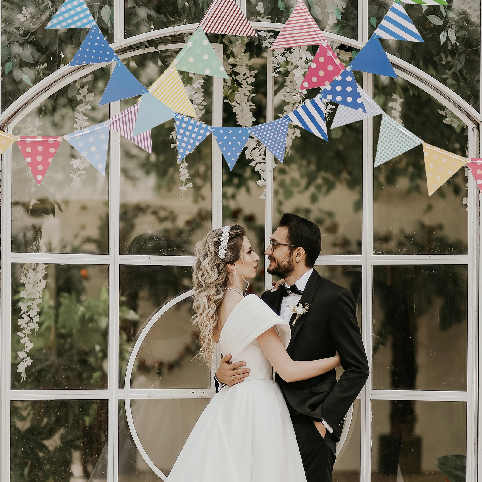 

3pcs Triangle Hanging Decor, Beautiful Colorful Bunting Flag for Festive Events, Perfect for Party, Home, and Office Decorations