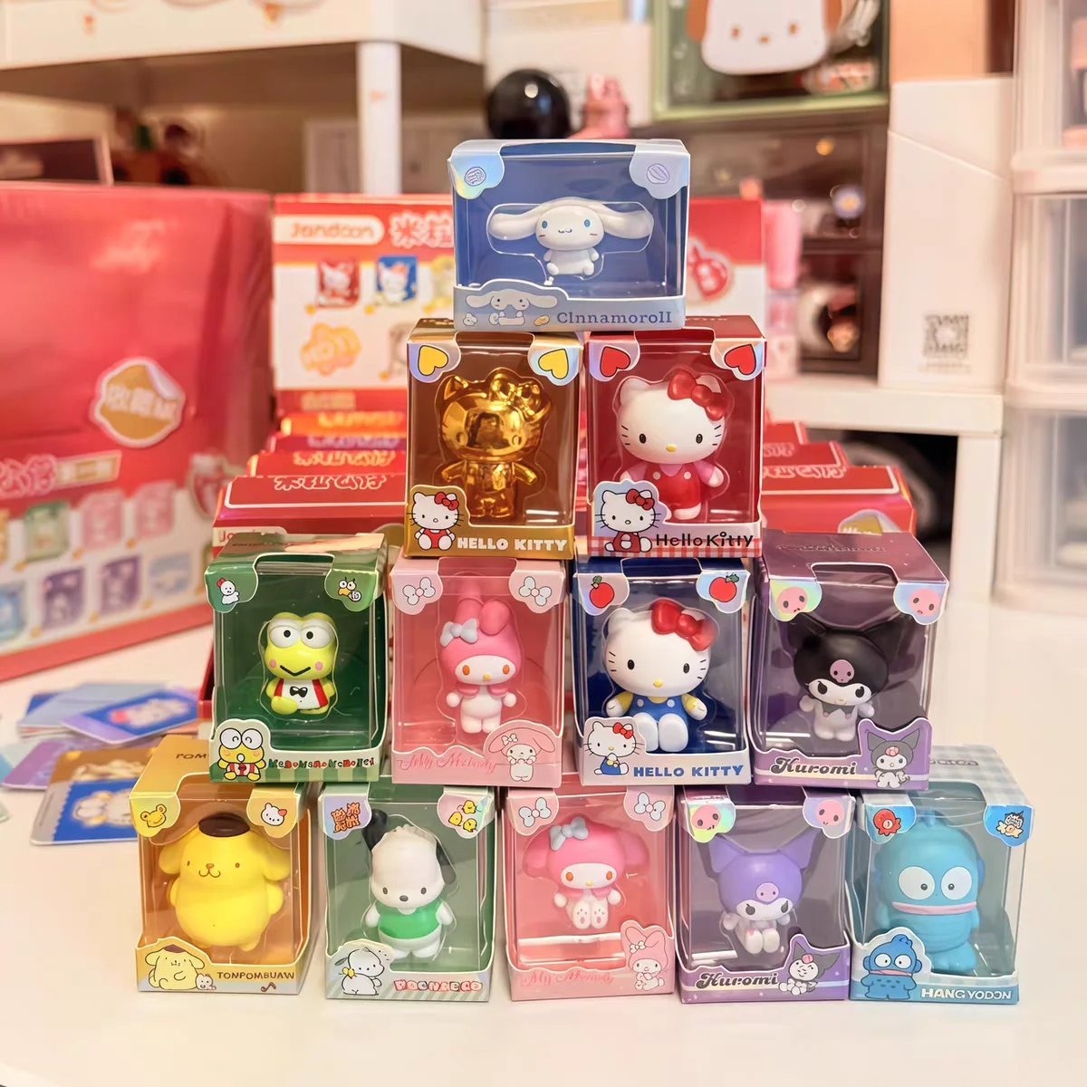 JANDOOM Sanrio Kuromi Hello Kitty Pochacco Cinnamoroll Melody Anime-Figur Reiskorn-Puppe Peripheriemodell Blindbox Spielzeug Geschenke
