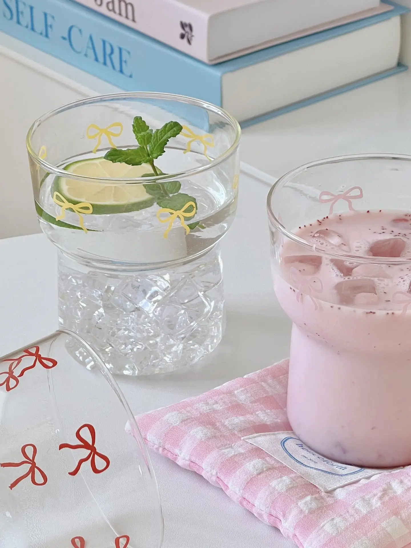 Vaso de Vidrio con Diseño de Mariposa de Alta Estética, Marca Mikki, para Agua y Bebidas, para Mujeres, Uso Doméstico, Creati...