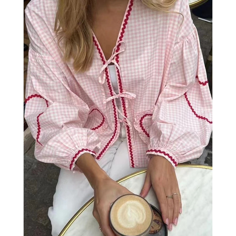 

Plaid Print Long Sleeve Casual Top Lantern Sleeve Heart Pattern Pocket Design Blouse Fashion Spring Blouse Elegant Outwear Traf