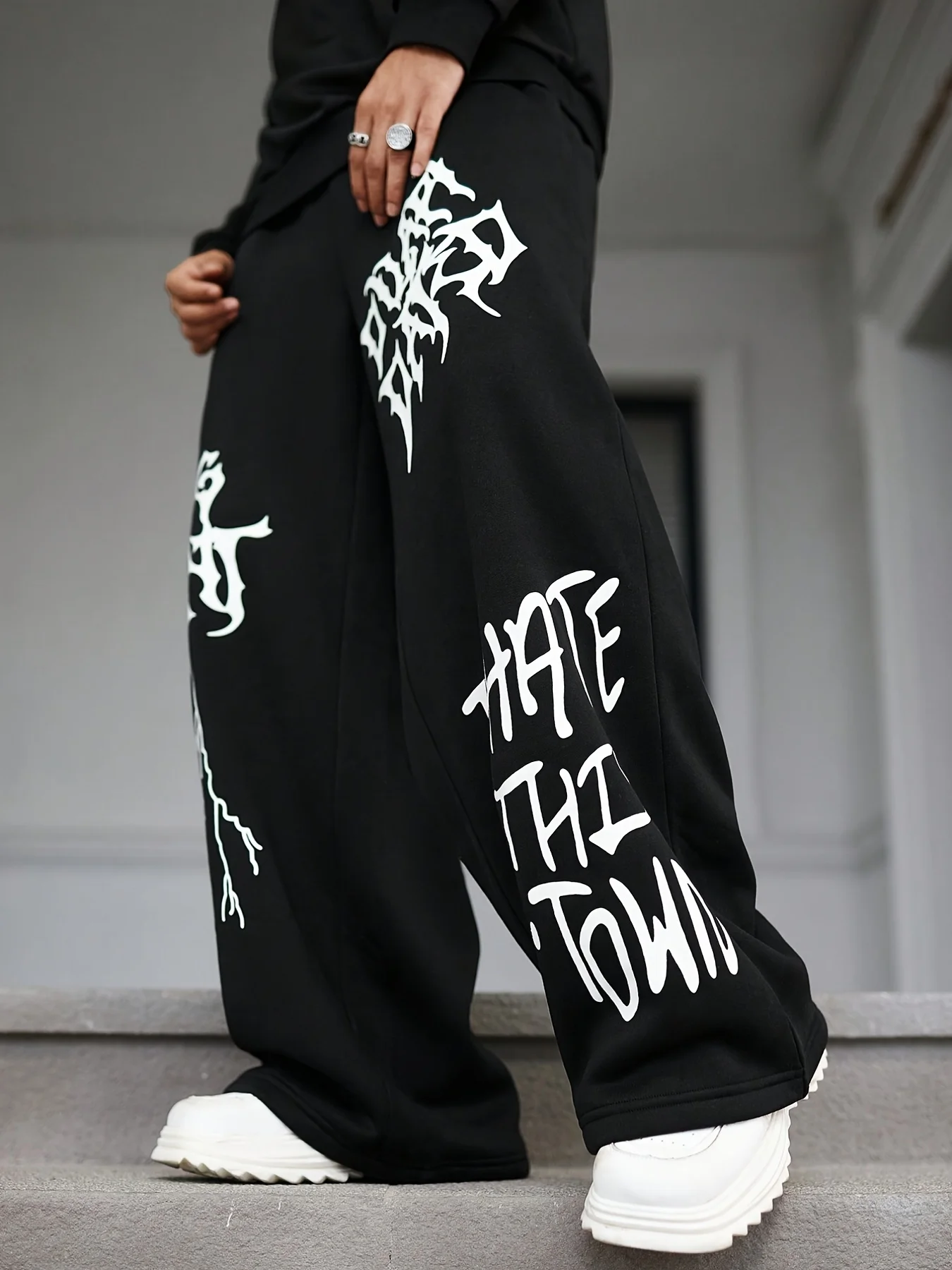 2026 New 'Hate This Town' Graphic Baggy Pants Men's Black Gothic Print Wide Leg Fast Dry Sweatpants Y2K Streetwear Trousers