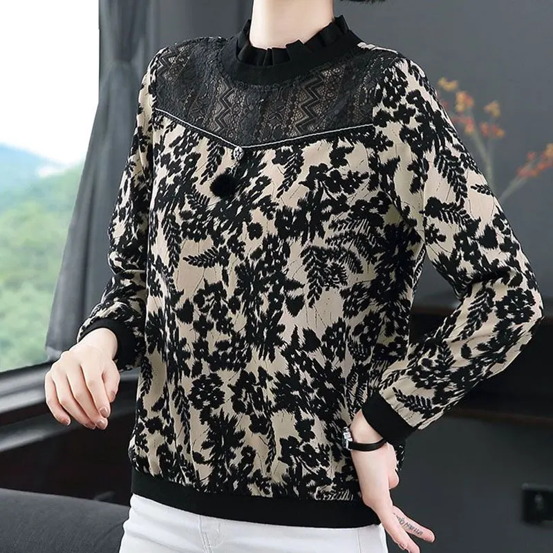 Women's Clothing Lace Hollow Out Stylish Pullovers Spring Autumn Plant Printed Commute Standard All-match O-Neck Loose T-shirt