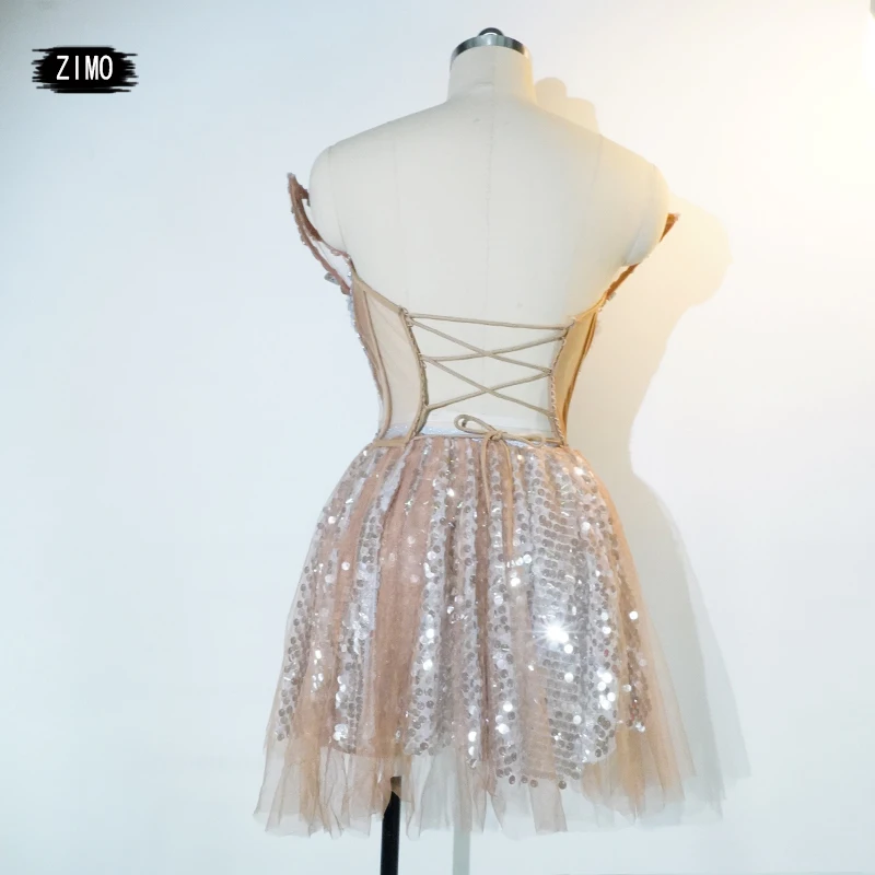 Elegante abito da cantante con paillettes di cristallo per le donne Fiore senza schienale Discoteca Party Stage Ds Celebrare Drag Queen Pole Dance Clothin