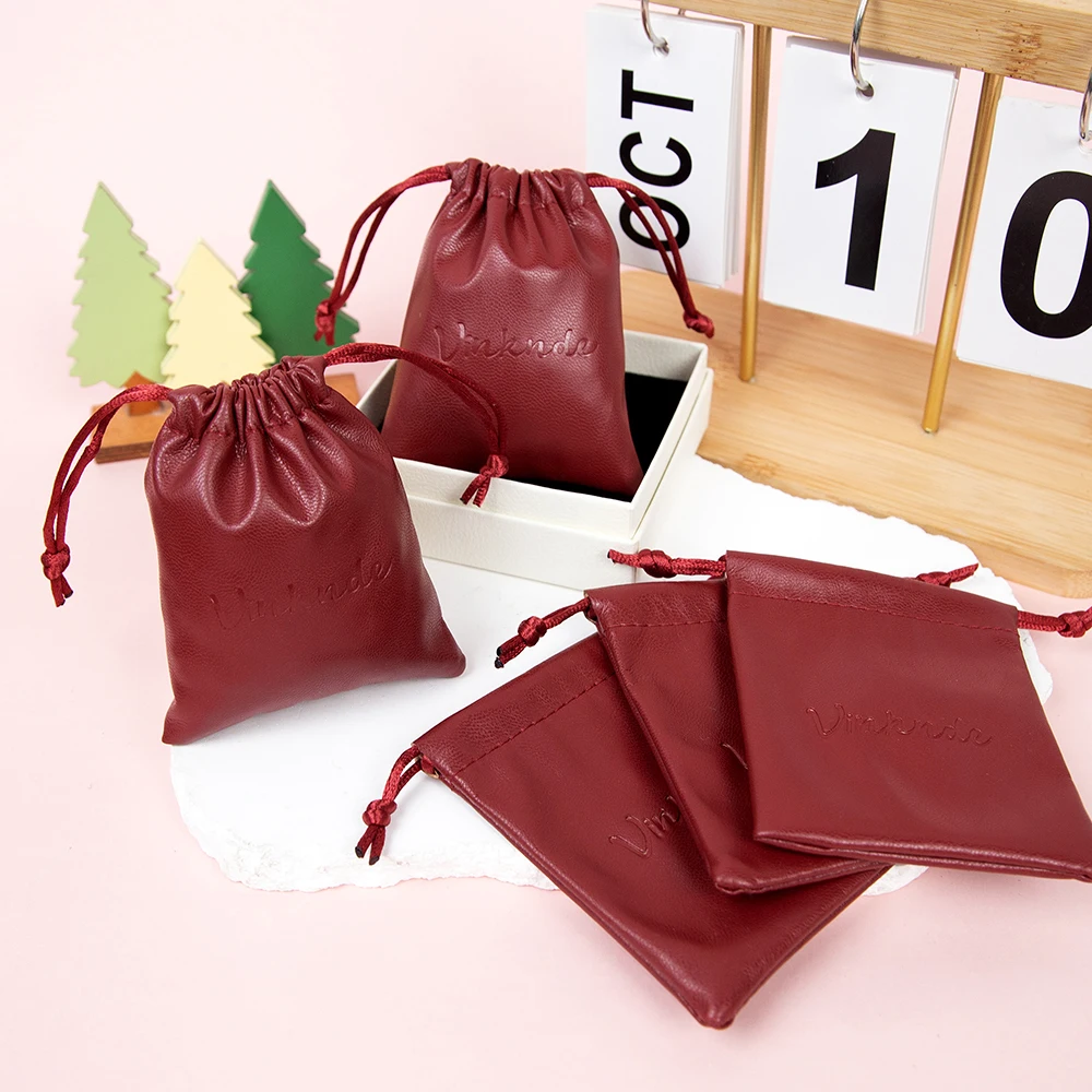 50 حزمة مخصصة النقش شعار بو الجلود الرباط الحقيبة الفاخرة للماء السفر حقيبة مستحضرات التجميل لتخزين المجوهرات والمجوهرات العطور