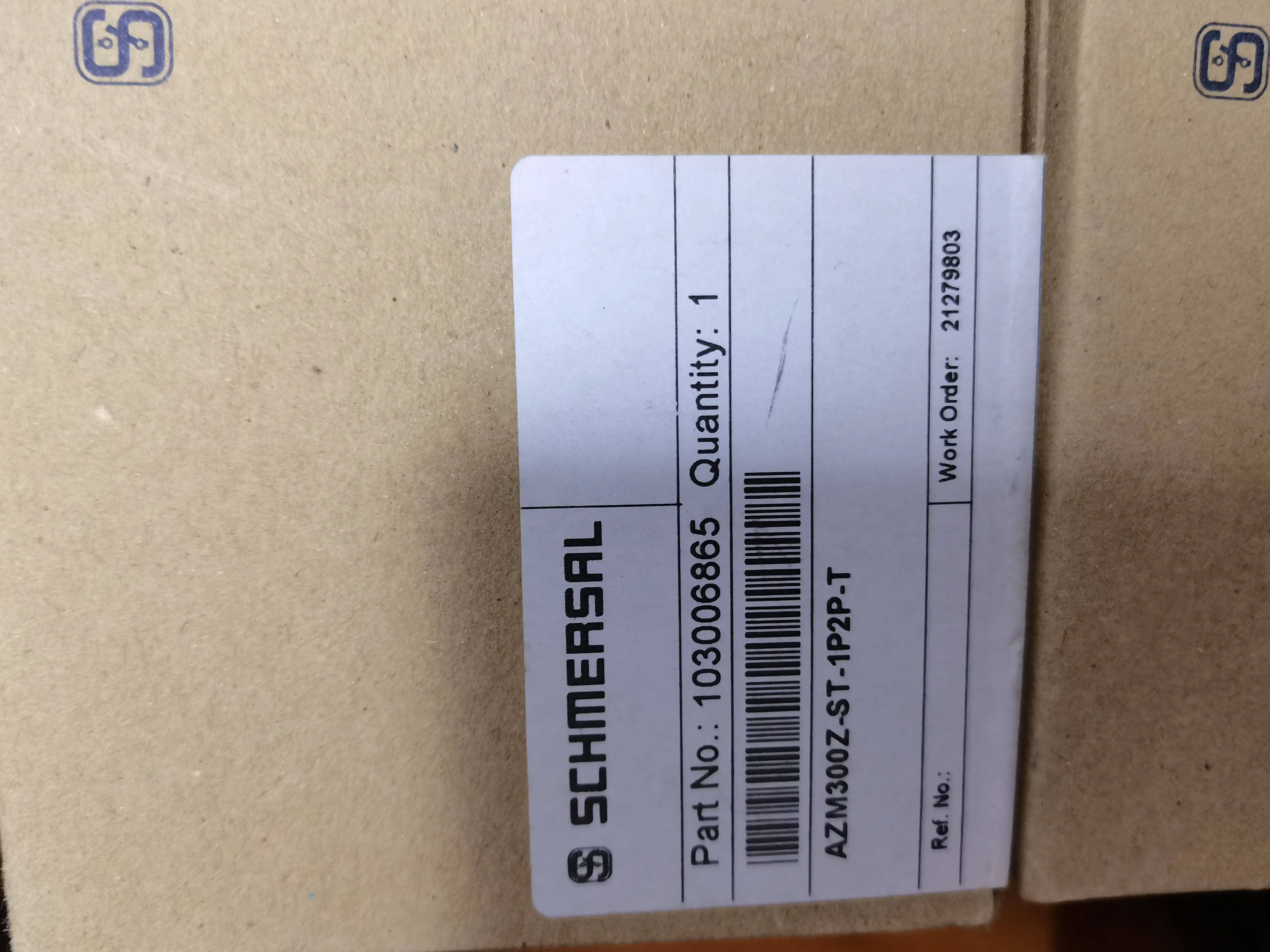 AZ/AZM300-B1, in stock, made in Germany,sensor switch