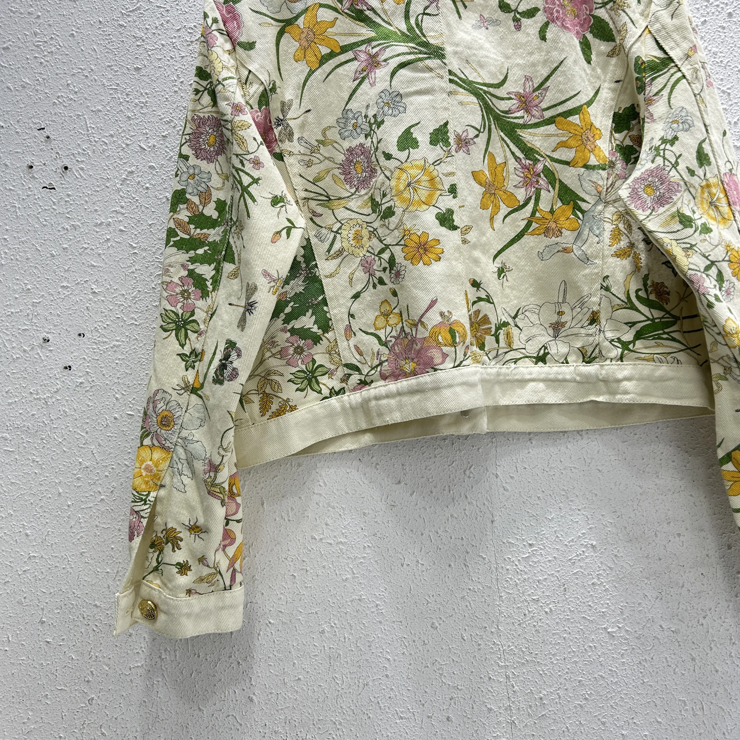 Primavera nuevas mujeres trabajo pesado con cuentas estampado de flores albaricoque Chaqueta vaquera corta suelta Casual cuello redondo chaqueta vaquera de manga larga