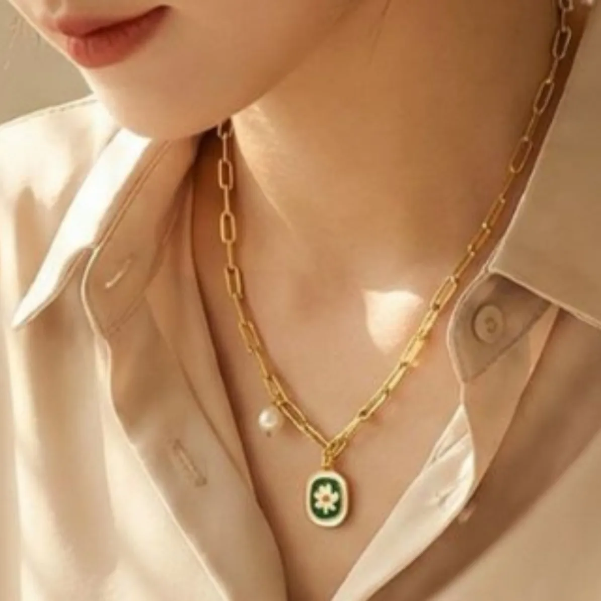 Ziya niche design retro handmade lang chamomile drip glaze temperament short necklace collarbone chain