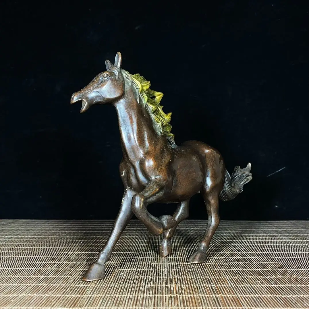 Pure copper gilt horse galloping horse, 1 cm high, 22.5 cm long, weighing 8 grams