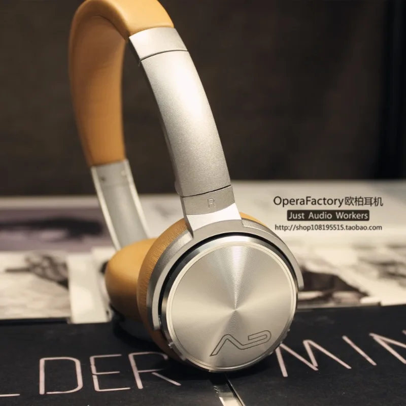Portable Wireless Bluetooth Headphones, Over Ear Stereo Bass Headset with Mic, Lightweight Travel Music Earphone