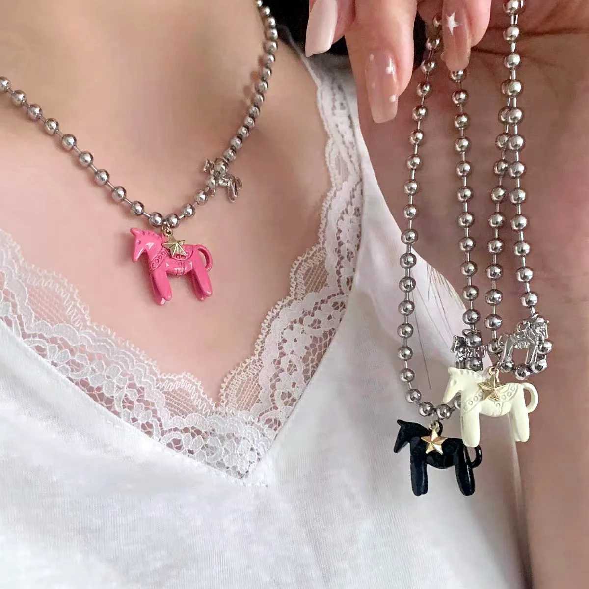 

White Black Green Blue Pink Color Enamel Colt Horse Pendant Necklaces For Women Silvery Plated Alloy Beads Chain Jumpers