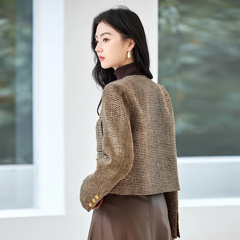 2024 Novos blazers femininos com decote em V para senhoras de escritório com design simples e elegante