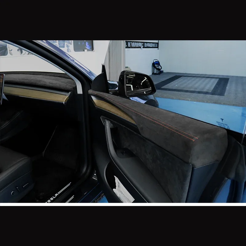 غطاء لوحة القيادة في الكانتارا لـ Tesla Model 3 Model Y 2016- 2022 غطاء لوحة القيادة باللون الأحمر مجموعة تعديل ملحقات السيارة