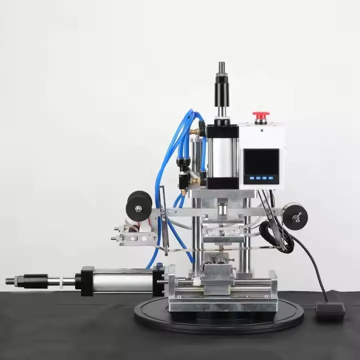 آلة ختم ساخن شبه أوتوماتيكية تعمل بالهواء المضغوط من فينيكا لأنابيب أحمر الشفاه وأغطية مستحضرات التجميل وأكواب الزجاجات البلاستيكية