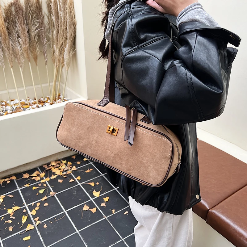 Borsa a tracolla in pelle popolare da donna, opzione tote espandibile, famoso designer, abbigliamento casual elegante