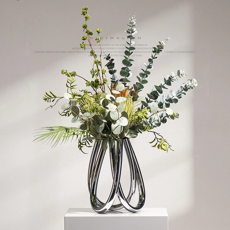 Advanced stainless steel geometric metal flower ware simple modern creative geometric TV cabinet ornament