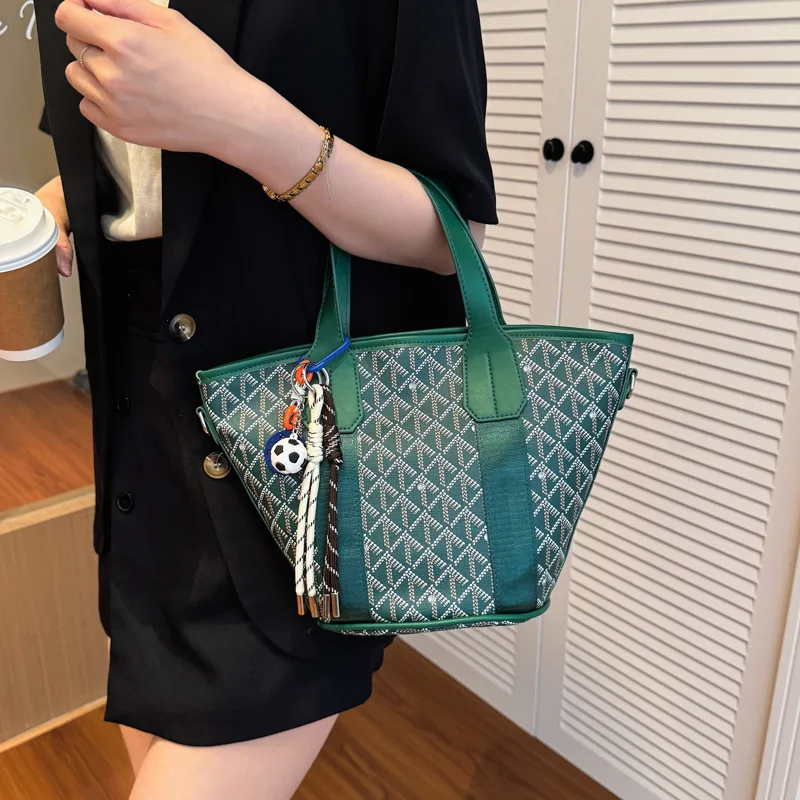 

Korean Niche Design Shoulder Bag for Women 2026 Spring New Simple Chic Crossbody Purse Versatile Top Handle Handbag Fashion