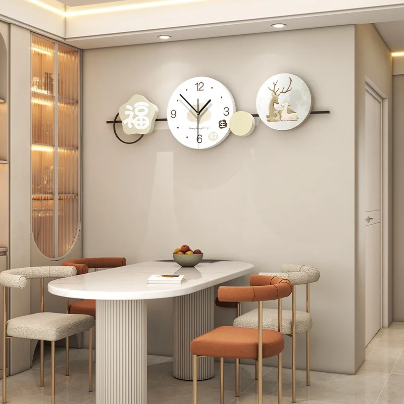 

Wall clock living room high-end feel modern simplicity dining room clock hanging on the wall home decoration silent wall clock