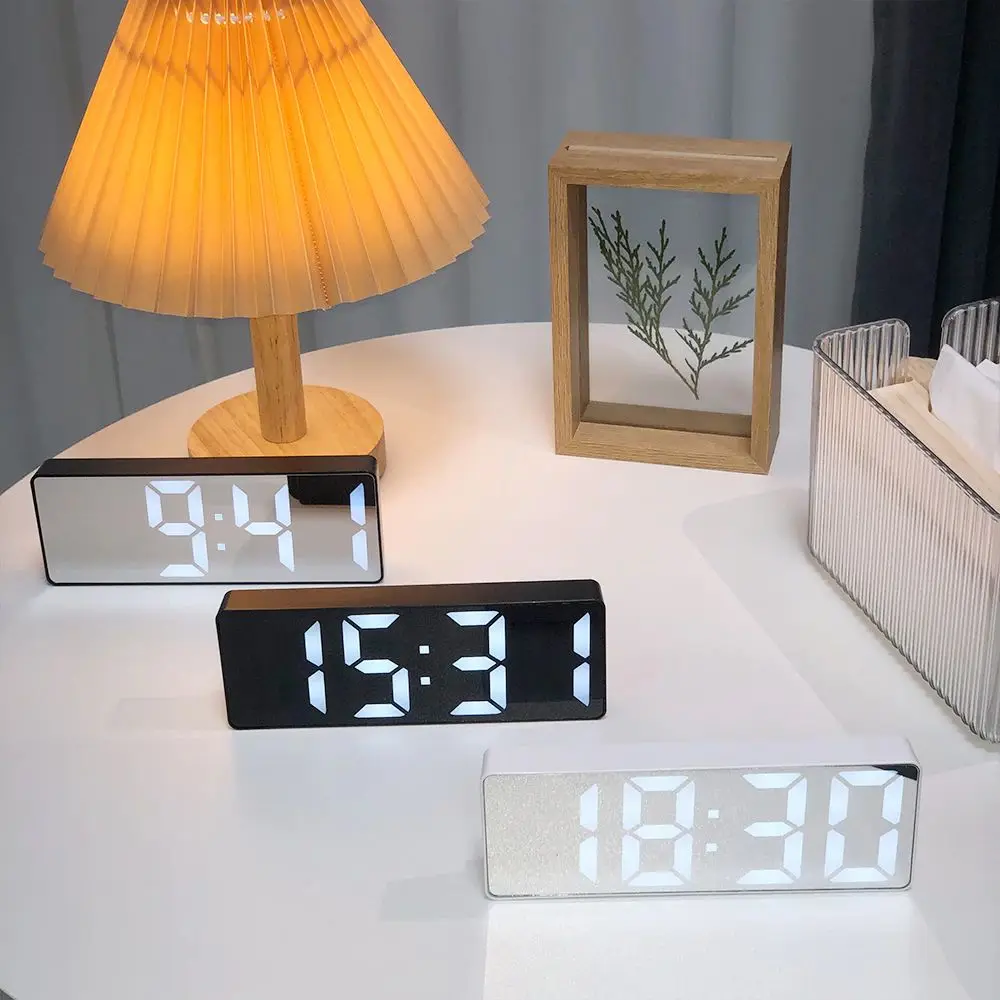 Plastic Voice Control Digital Alarm Clock Dual Alarm Voice Control LED Electronic Alarm Clock 12/24H Adjustable Desktop Clock