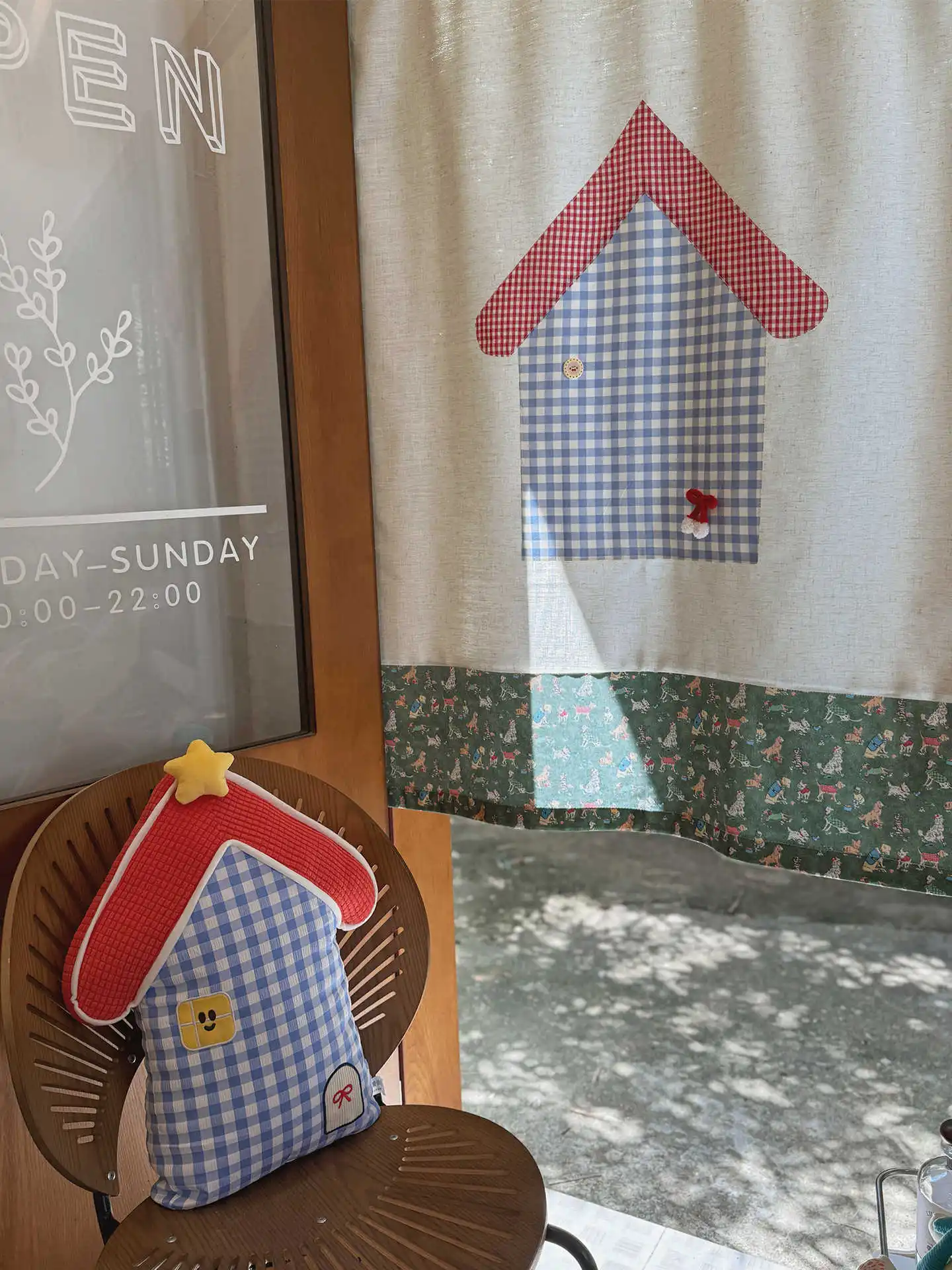 VIKAMA Gingham Small House Noren Door Curtain Rod Pocket for Kitchen Cafe Minimalist Decor for Home & Commercial Use