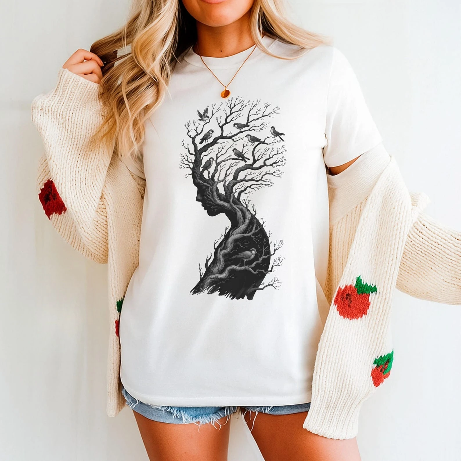 Nature Woman Tree Birds Tee Arboreal Mind T-Shirt Forest Aesthetic Graphic Shirt Cottagecore Artwear Top Women Gift Idea