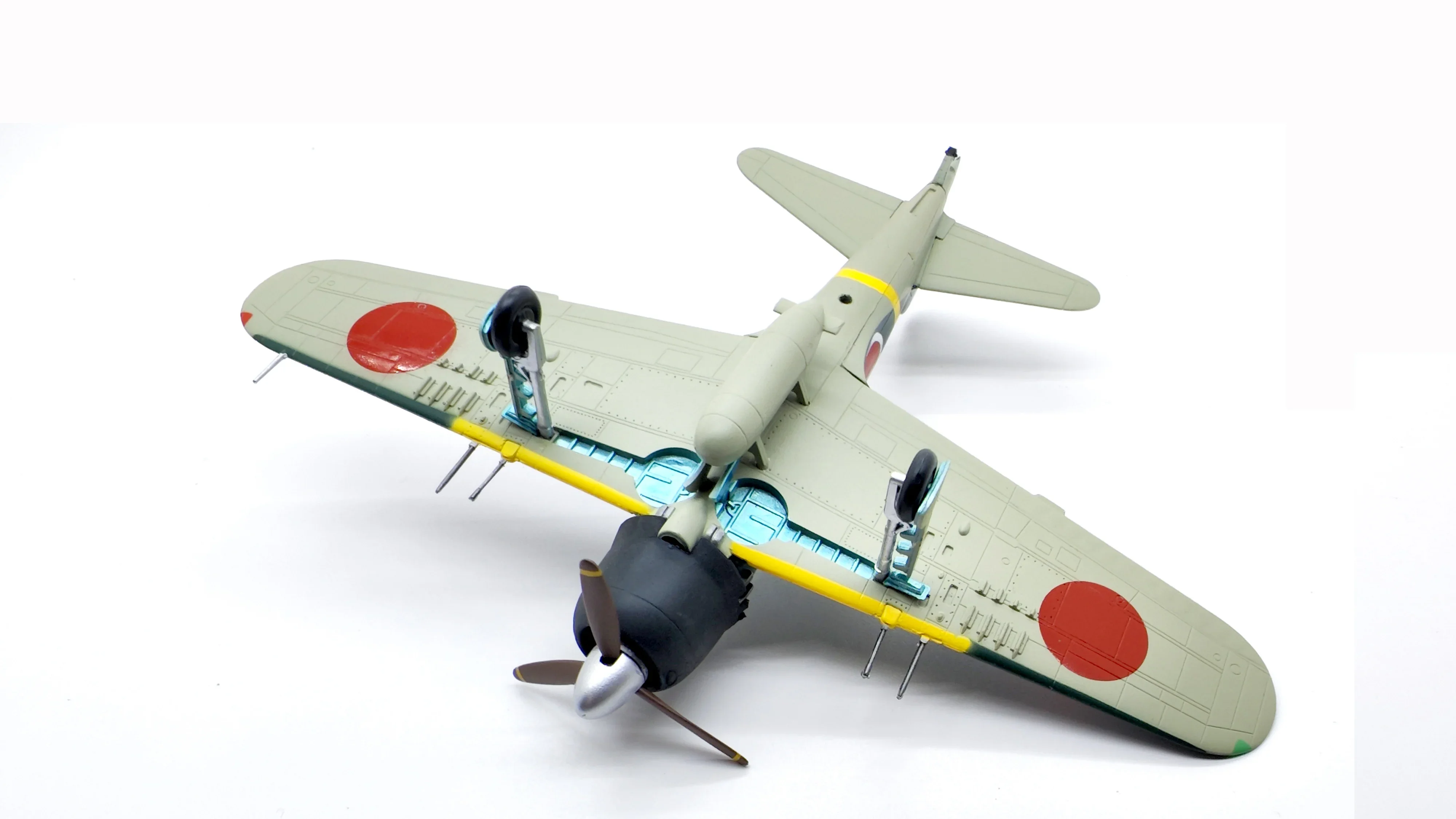 Out-of-print EM36352 1:72 Japanese A6M5 Zero fighter model  Finished product collection model