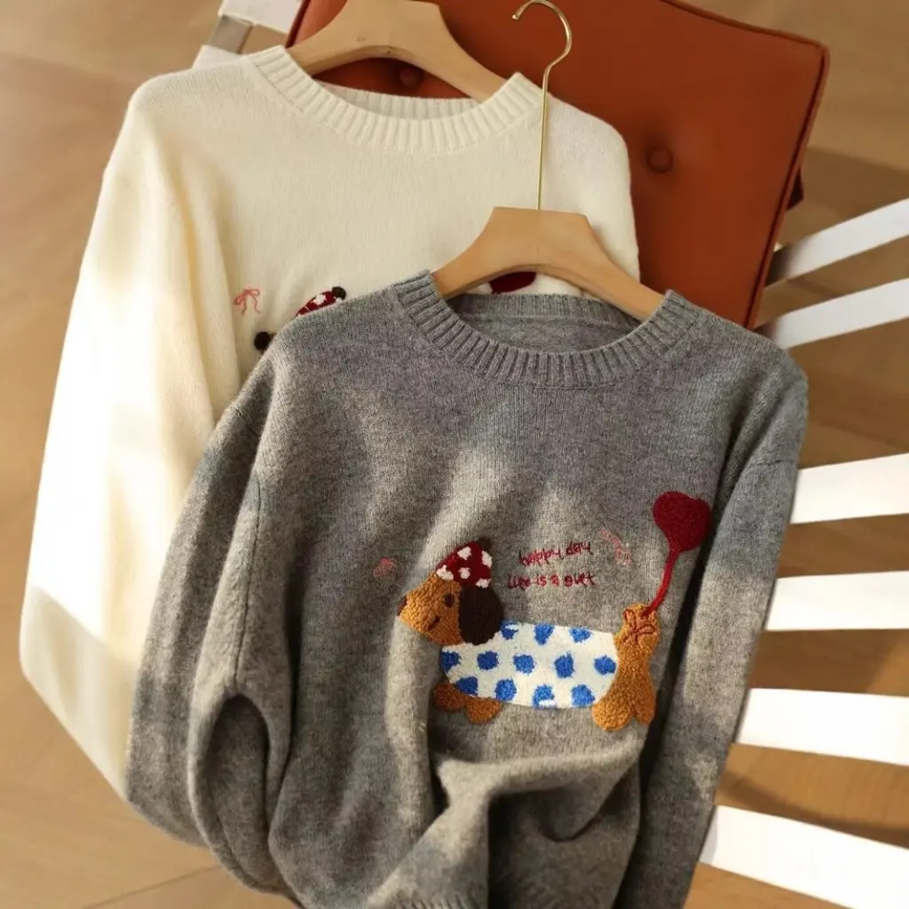 

Zedaijia Women's Knitted Sweater Cute Dachshund Puppy Design 3D Embroidery round Neck Loose Fit Autumn Winter New Fashion Top