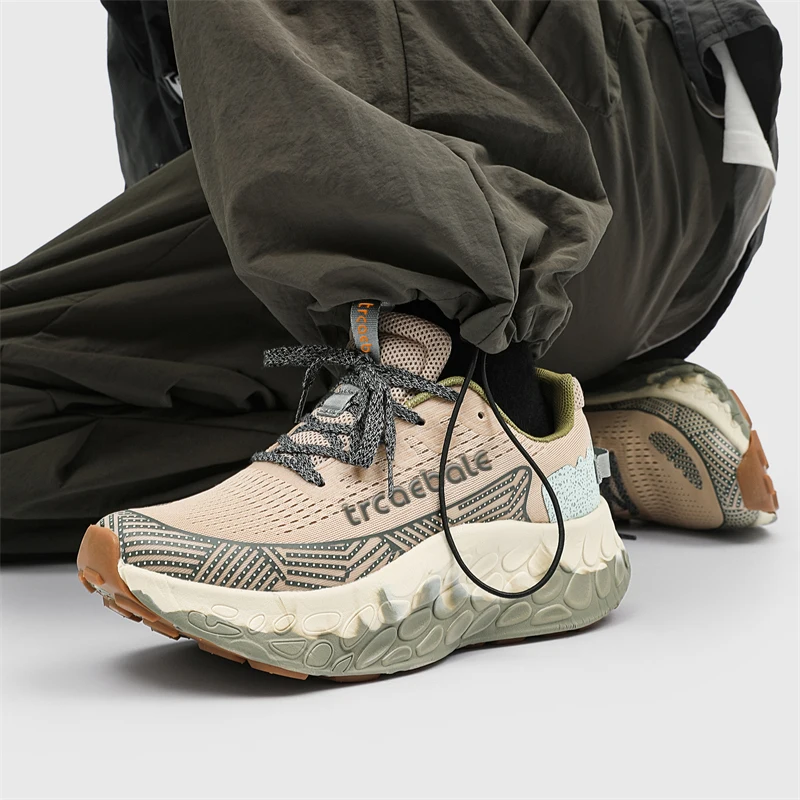 Women's trainers Men's running shoes Lightweight mesh breathable Outdoor jogging trainers Classic tennis shoes 2025