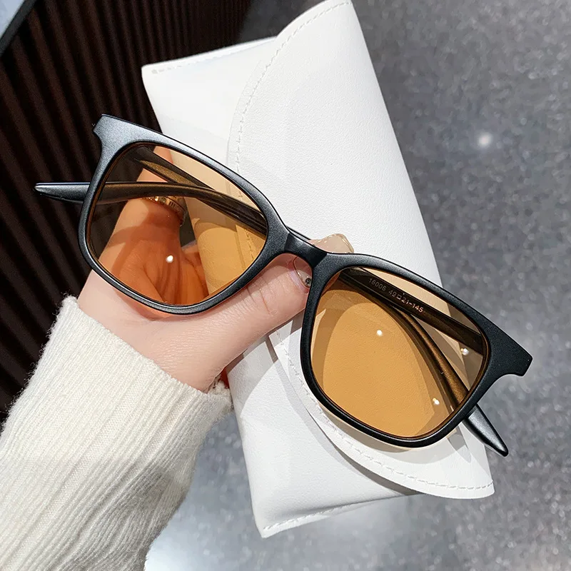 New Fashion Same Frame Explosion Shading Sunglasses Trend two-color Glasses T118