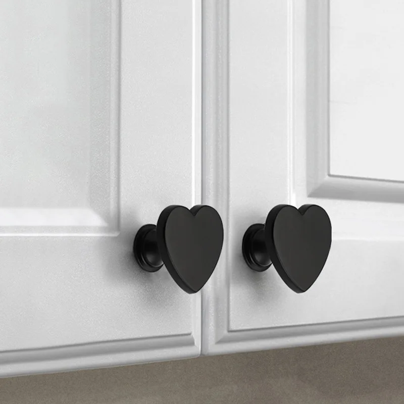 Colorful Heart Type Children's Room Furniture Handle Cartoon Cabinet Handle Wardrobe Drawer Knob Single Hole Solid