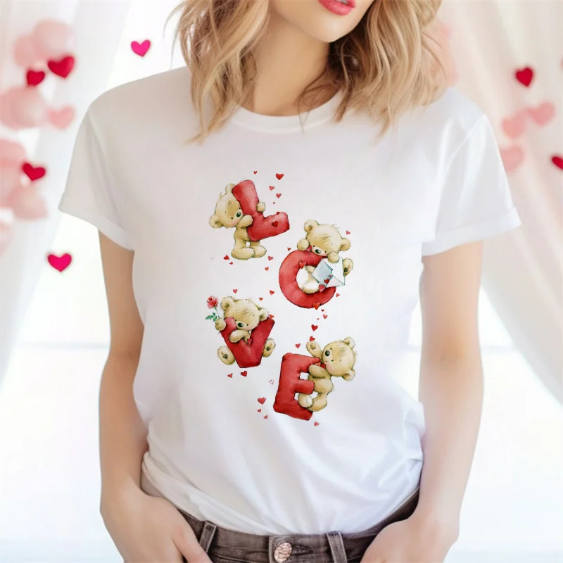 

LOVE Letter Printed Cute Bear Pattern Women's T-Shirt Top Short Sleeved Round Neck Valentine's Day Style Women's New T-Shirt