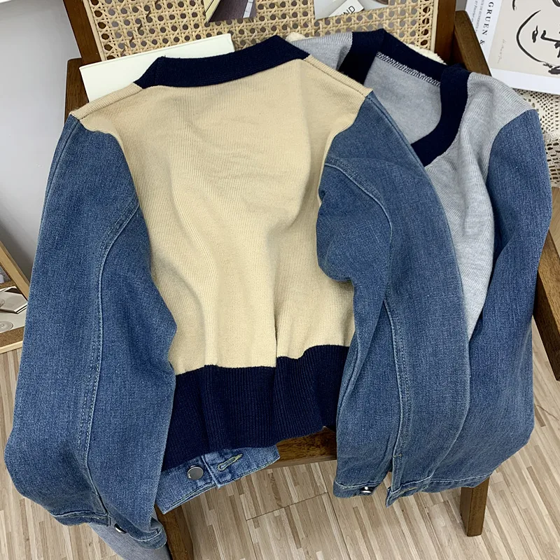 Denim Patchwork Sweater Short Jacket Women\'s 2023 Autumn New Contrasting V-neck Long Sleeved Loose Single Breasted All-Match Top