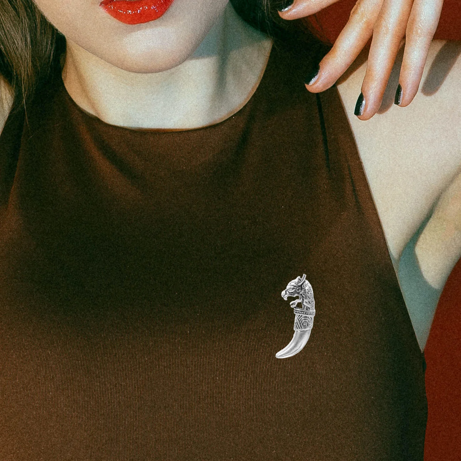 فريد الذئب رئيس بروش دبوس معدني ريترو ستايل التلبيب دبوس ل الدعاوى الملابس والاكسسوارات النساء الرجال الزخرفية بروش معدني دبابيس