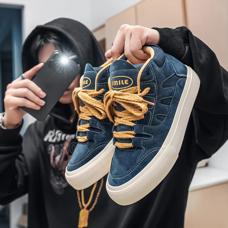 

Fashionable and Comfortable Breathable Male Sneakers Autumn New Mens Casual Shoes Flat Canvas Man Footwear Youth Tide Bread Shoe