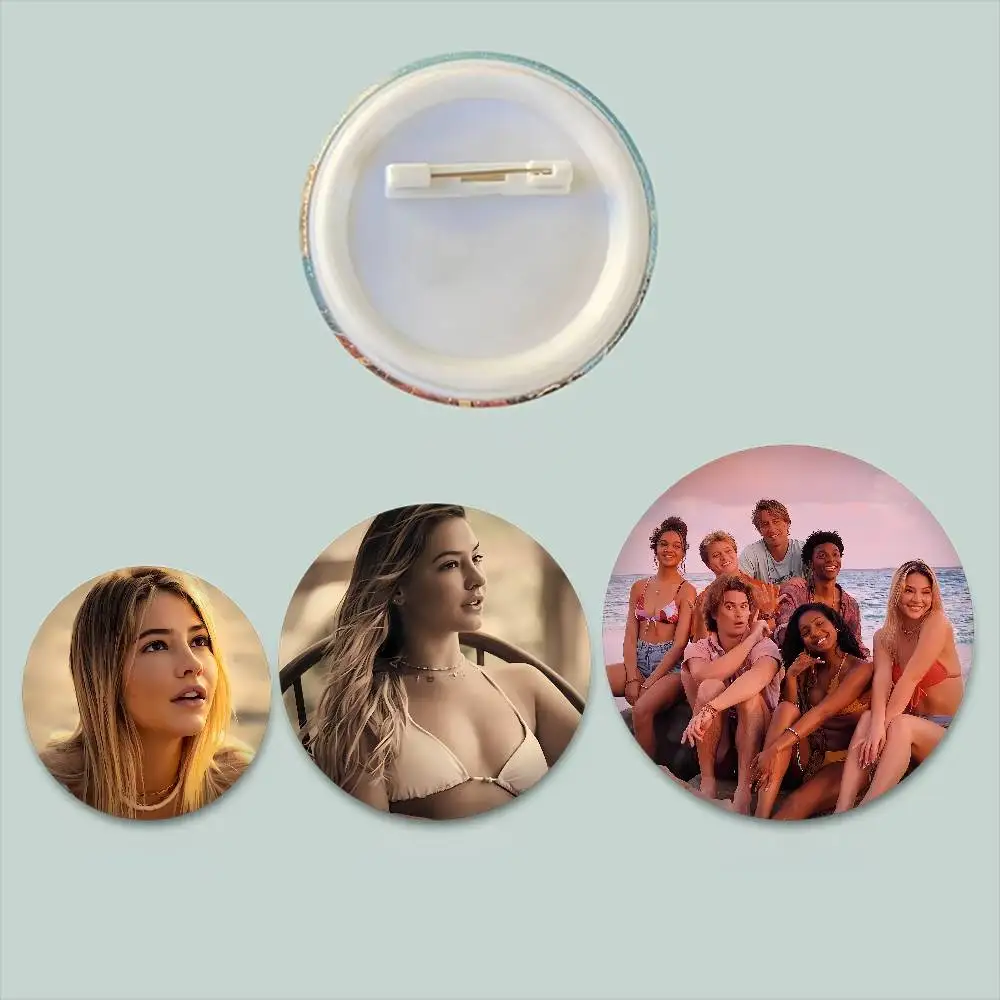 Tv Movie O-Outer Banks Badges Round Cartoon Brooch Clothes Backpack Accessories Lapelnd Laserh