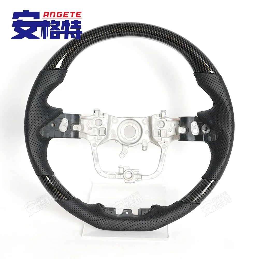 

Подходит для модификации рулевого колеса автомобиля Toyota NoahVoxy90 Innova ZENIX с имитацией углеродного волокна
